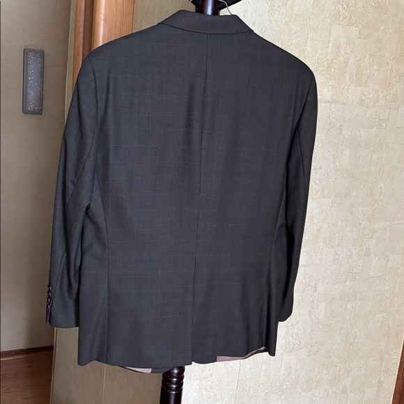 Chaps Ralph Lauren Suits - Picture 3 of 7